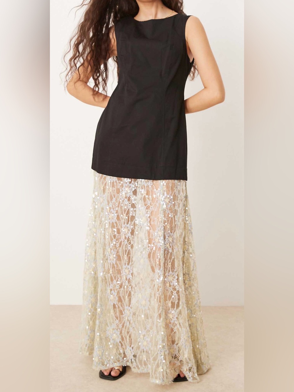 Women’s White Sleeveless Maxi Dress - Elegant Crew Neck